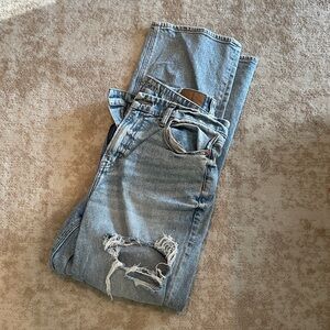 American Eagle Distressed Light Blue distressed Women's Jeans.